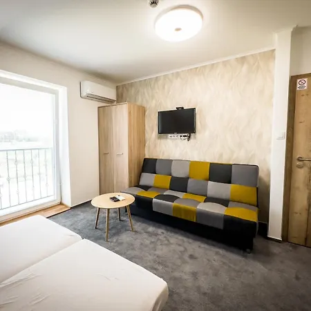 Tulipán 3* Jelka