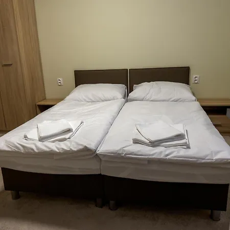 Penzión pre hostí Tulipan Jelka